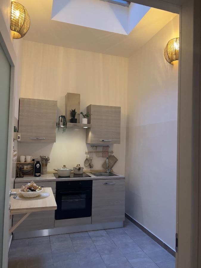 Regina Milano In Porta Romana 3 - Sky Tv, Wifi & Breakfast Box Lägenhet Exteriör bild